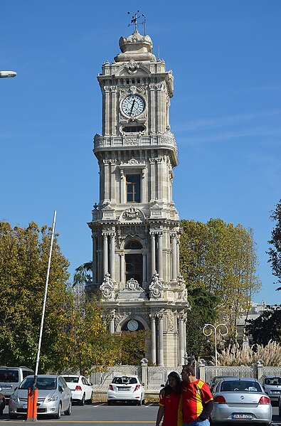 File:DolmabahçeClockTower01.JPG