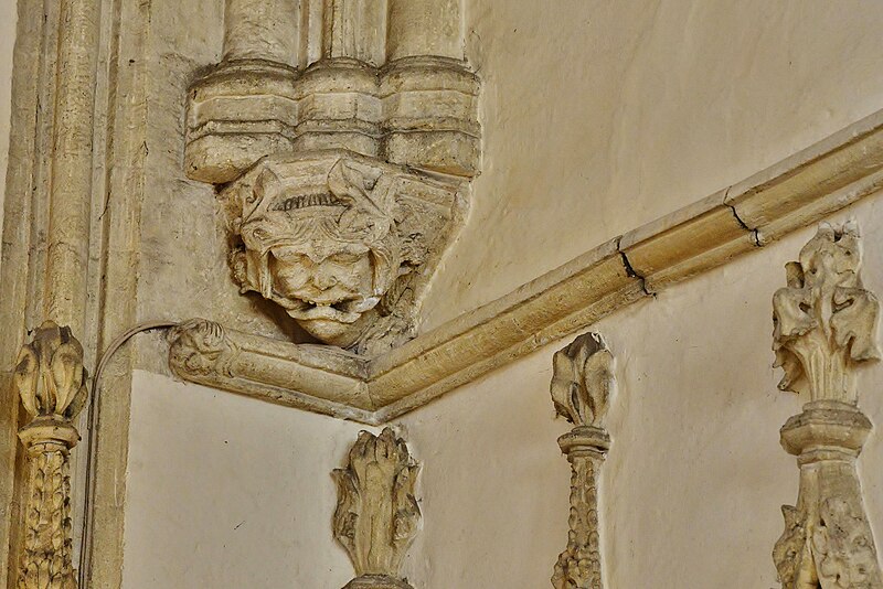 File:Dorchester Abbey, Green man carving in the south chapel 2 - geograph.org.uk - 5194314.jpg