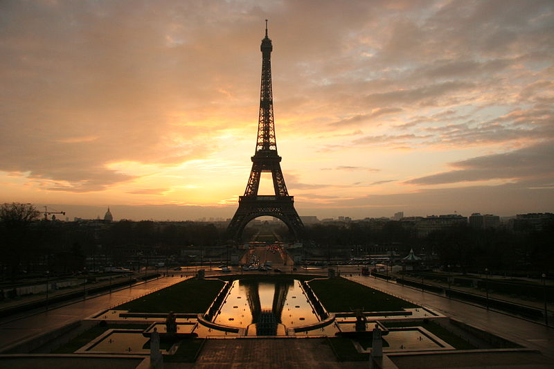 File:Eiffel tower at dawn horizontal.jpg