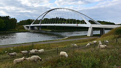 Brug over het Albertkanaal