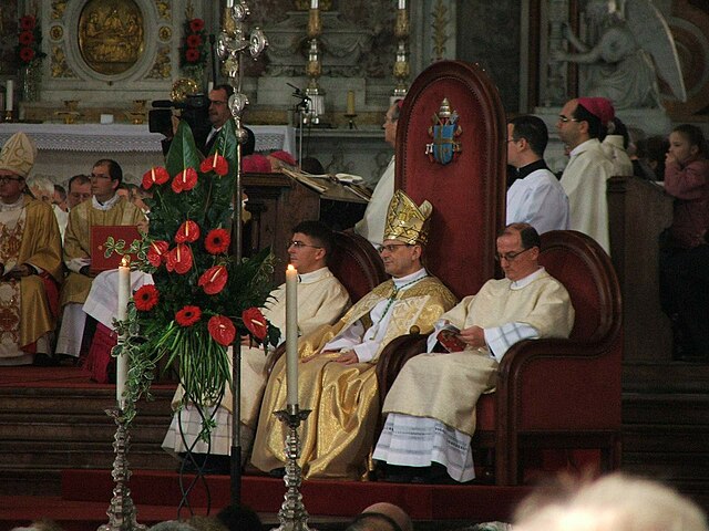 Archbishop Amato at a beatification ceremony in the Esztergom Basilica