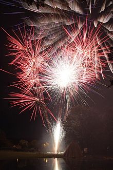 Flameburst 2012 – main display across the lake