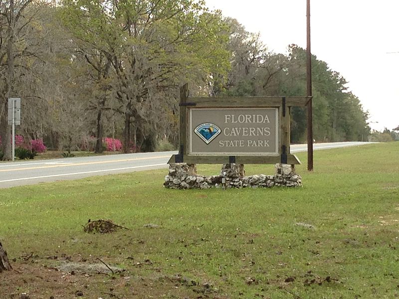 File:Florida Caverns State Park Entrance Sign.jpeg