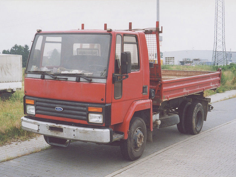 Der Ford Cargo  800px-Ford-Cargo-Pritschenkipper