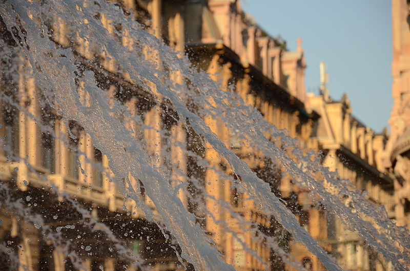 File:Fountain Piazza de Ferrari.JPG