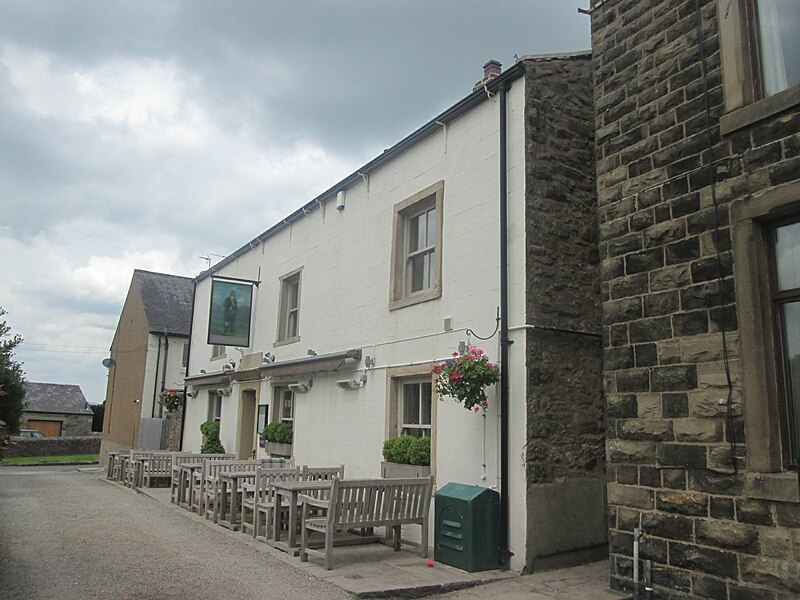 File:Freemasons public house at Wiswell - geograph.org.uk - 4529777.jpg