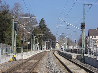 <span class="mw-page-title-main">Lörrach Museum/Burghof station</span>