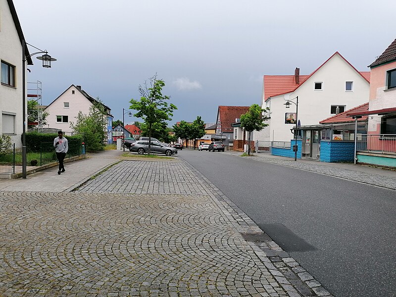 File:Grafenwöhr Alte Amberger Straße.jpg