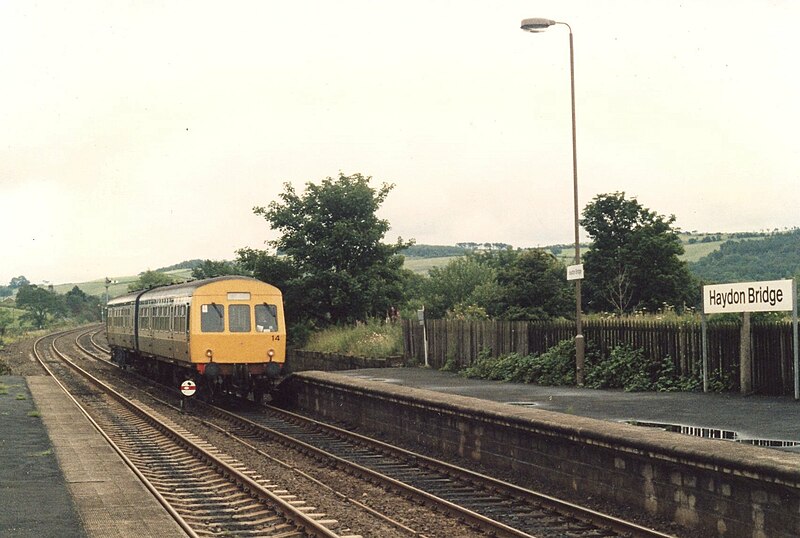 File:Haydon Bridge station (1987).jpg