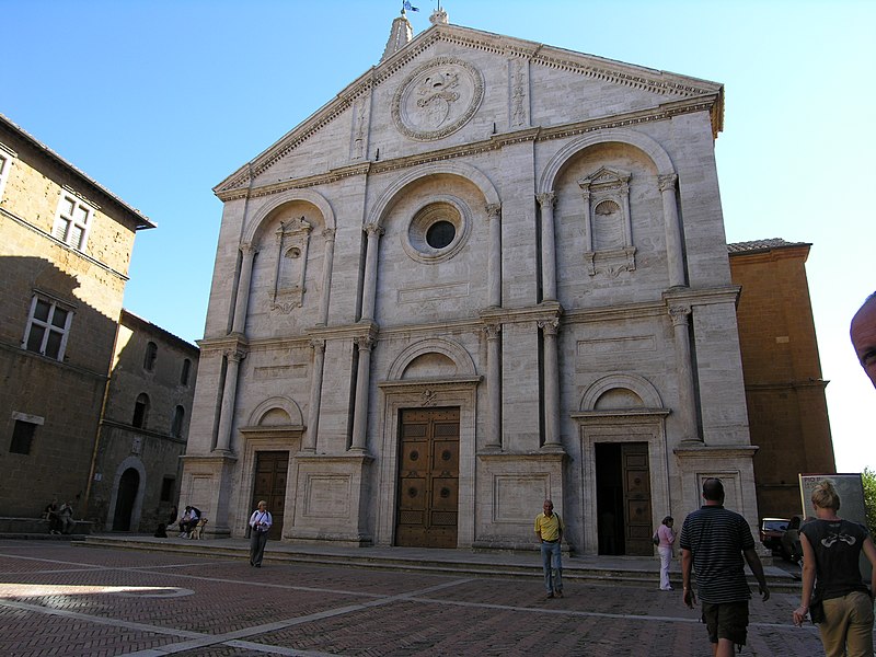 File:Historic Centre of the City of Pienza-111586.jpg