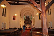 Altare delle rovine dell'antica chiesa in quella nuova