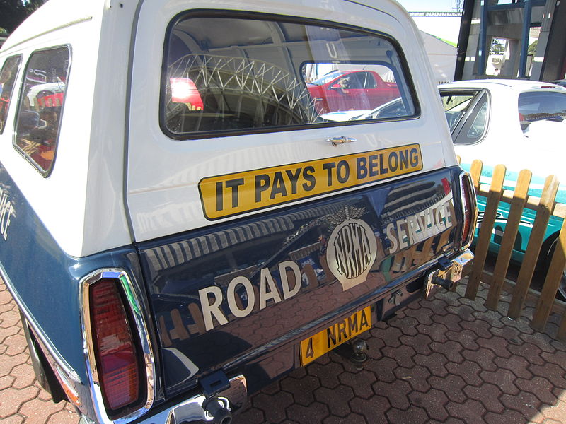 File:Holden HZ NRMA Panel Van (15530292158).jpg