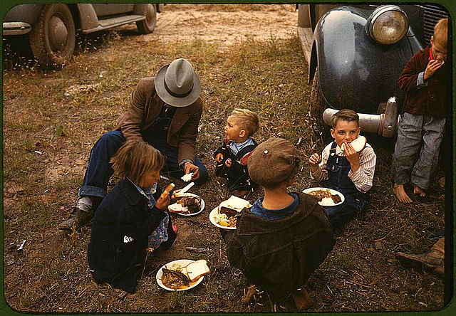 A homesteader and his children at the New Mexico Fair in Pie Town, New Mexico, 1940