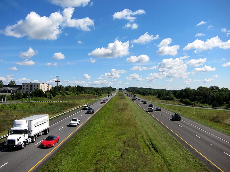 File:I-81 in Middletown.jpg