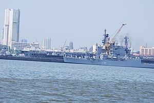 Betwa garaĝis en Mumbai Dock