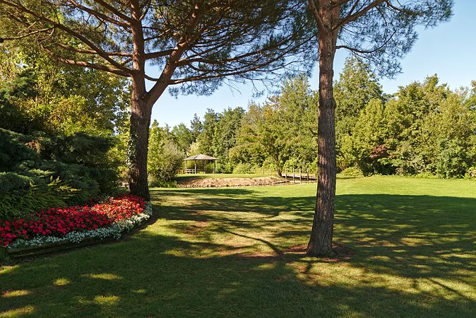 English: Botanical garden "Jardin des Martels". Français : Jardin botanique « Jardin des Martels ».