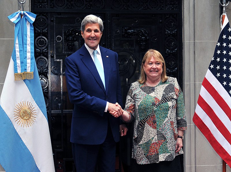 File:John Kerry with Susana Malcorra 03.jpg