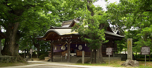 Dit Hachiman heiligdom staat dicht bij de locatie van de vierde slag bij Kawanakajima.