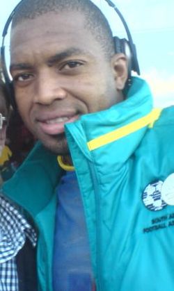 Kuvaava artikkeli Itumeleng Khune