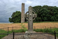 Kilree High Cross & Round Tower.jpg