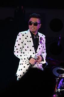 <span class="mw-page-title-main">Kim Gun-mo</span> South Korean singer-songwriter