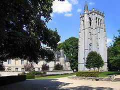 La tour Saint-Nicolas de l'abbaye Notre-Dame du Bec au Bec-Hellouin.