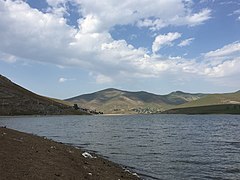 Xoşbulaq yaxınlığında göl