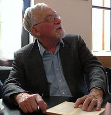 Beim Signieren, 2009