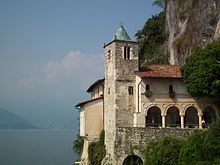 Leggiuno, Santa Caterina del Sasso 002.JPG