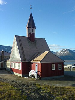 Longyearbyen: Maantiede, Geologia, Biologia