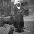 Lovrečič Merina, Labor, v sekneni zimski suknji 1950.jpg