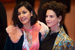 MJK30713 Dorka Gryllus dan Bibiana Beglau (Berlinale tahun 2017).jpg