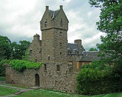 Mains Castle.jpg