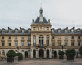 * Nomination The "Mairie du 15e Arrondissement" --DXR 14:20, 2 February 2014 (UTC) * Promotion Good quality. --JLPC 19:55, 2 February 2014 (UTC)