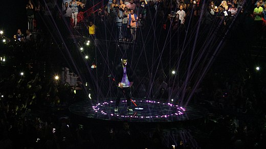 Timberlake performing on The Man of the Woods Tour in Miami on May 18, 2018, which was also the sixth highest-grossing tour of 2018.