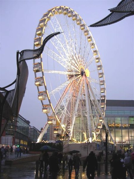 File:Manchester Wheel in the rain - geograph.org.uk - 558860.jpg