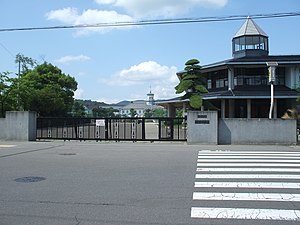 開智小学校と旧開智学校