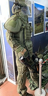 <span class="mw-page-title-main">Sapper</span> Soldier who performs a variety of military engineering duties