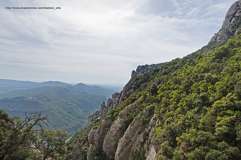 File:Montserrat Hilltop - panoramio.jpg