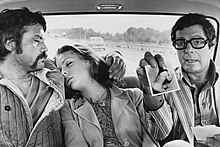 Reed (left) with Carole Andre and Marcello Mastroianni in Dirty Weekend (1973) Mordi e fuggi (1973) - Oliver Reed, Carole Andre, Marcello Mastroianni.jpg