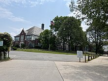 The Munsey Park Elementary School on June 17, 2023. Munsey Park Elementary School, Munsey Park, NY June 17, 2023.jpg