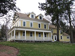 Nahum Hardy House, Waltham MA.jpg