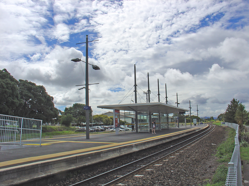 File:New-Papatoetoe-Railway-Station.png