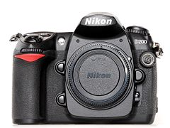 Nikon D200 body front.jpg