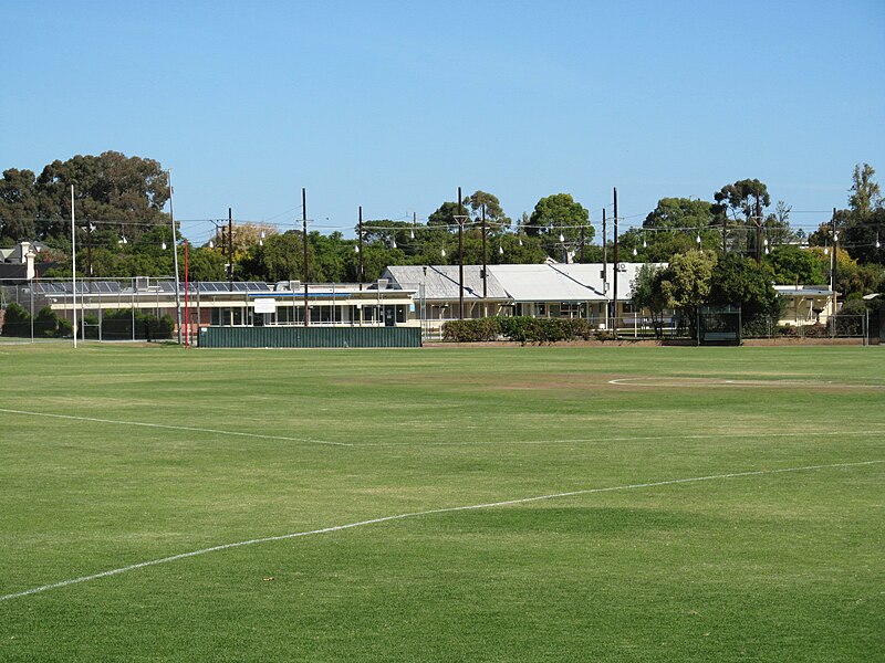 File:OIC unley oval 2.jpg