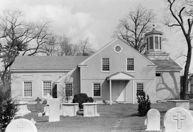 The original St. Mary's Episcopal church, built in 1703, is the oldest church in New Jersey.