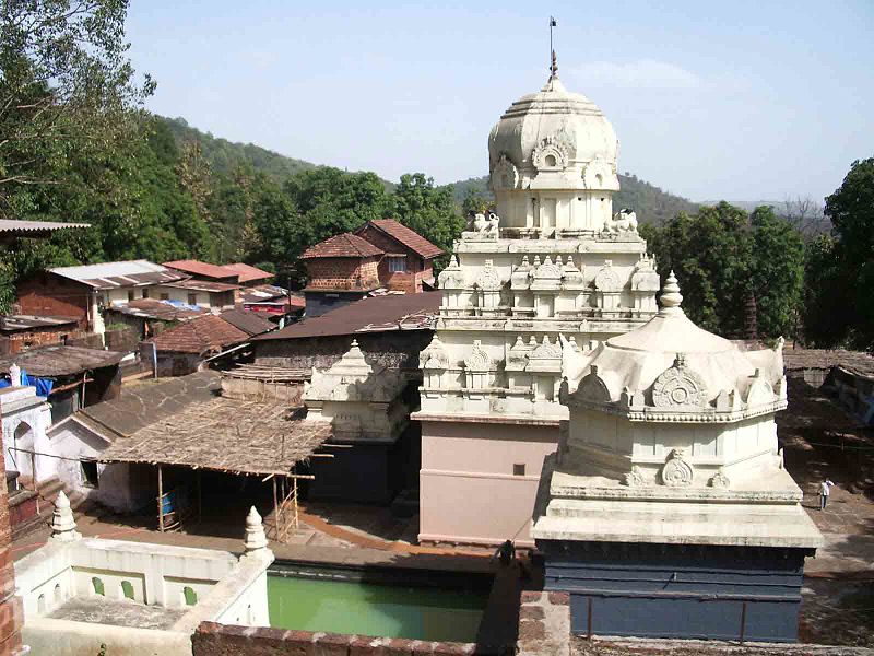 File:Parshuram Temple Chiplun.jpg