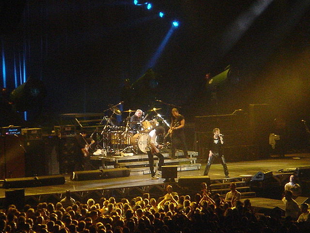 Paul Rodgers and Queen at the NEC, Birmingham, 6 May 2005.