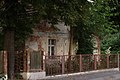 Čeština: Domy na hlavní silnici ve vesnici Piekary, Dolnoslezské vojvodství, Polsko English: Some houses at the main street in the village of Piekary, South Silesian Voivodeship, Poland