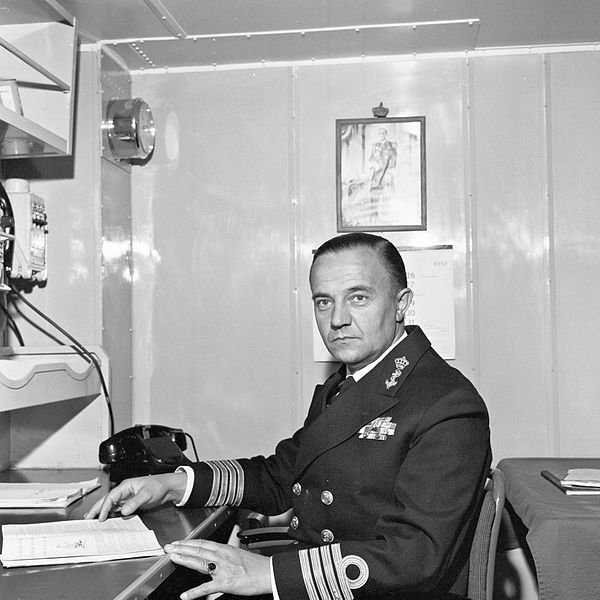 Piet de Jong, commanding officer of HNLMS Gelderland in 1958